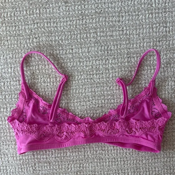 SKIMS Vibrant Pink Lace Bralette - Picture 2 of 3